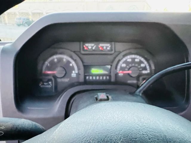 2009 Ford Econoline - Image 11
