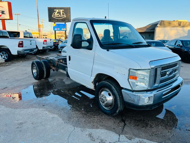 2010 Ford Econoline - Image 7