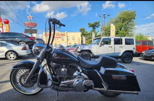 2009 Harley-davidson  - Image 1