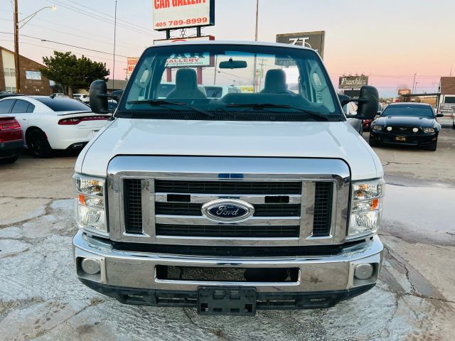2009 Ford Econoline - Image 8