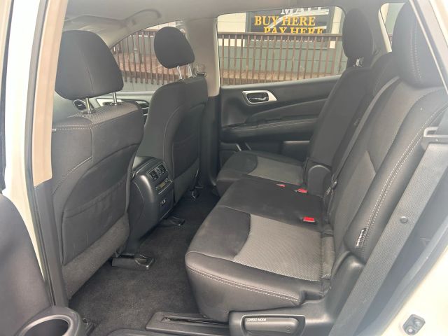 2019 Nissan Pathfinder - Image 13