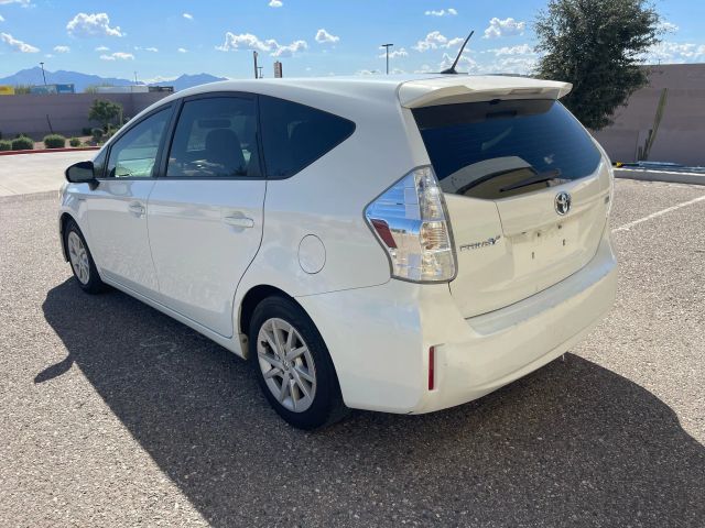 2012 Toyota Prius V - Image 8