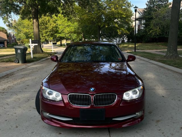 2011 Bmw 3 Series - Image 2
