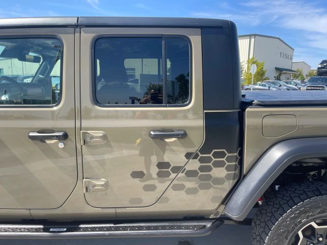 2020 Jeep Gladiator - Image 31