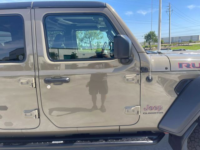 2020 Jeep Gladiator - Image 9