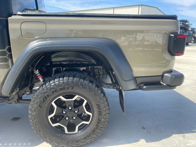 2020 Jeep Gladiator - Image 30