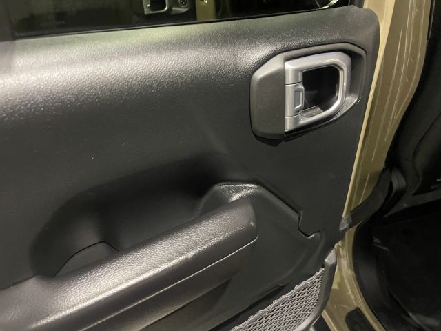 2020 Jeep Gladiator - Image 88