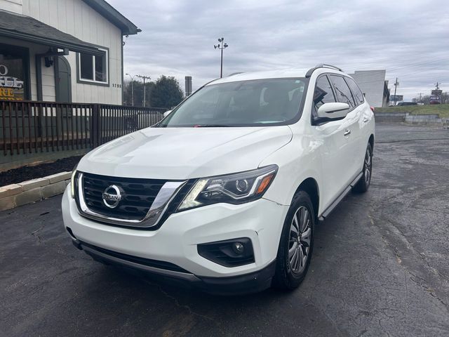 2019 Nissan Pathfinder - Image 1