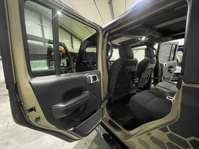 2020 Jeep Gladiator - Image 86