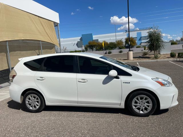 2012 Toyota Prius V - Image 5