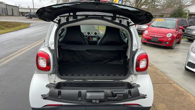 2017 Smart Fortwo - Image 5