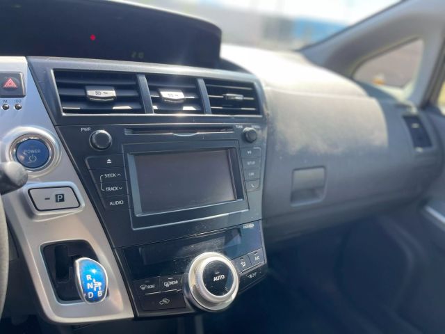 2012 Toyota Prius V - Image 17