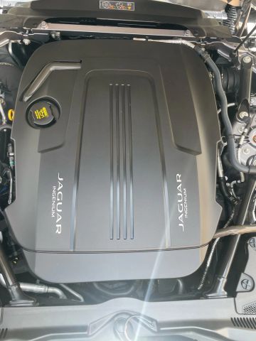 2021 Jaguar F-type - Image 60