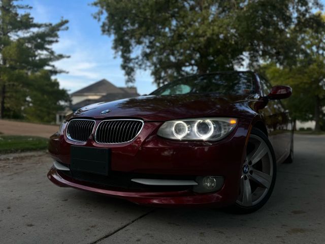 2011 Bmw 3 Series - Image 8