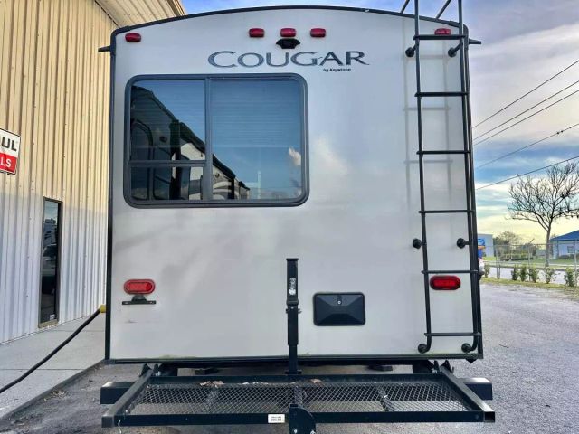 2019 Keystone Cougar - Image 21