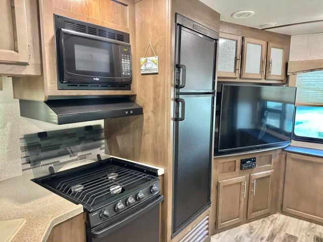 2019 Keystone Cougar - Image 20