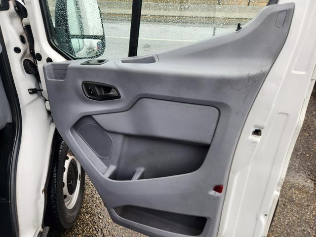 2015 Ford Transit Base photo 11