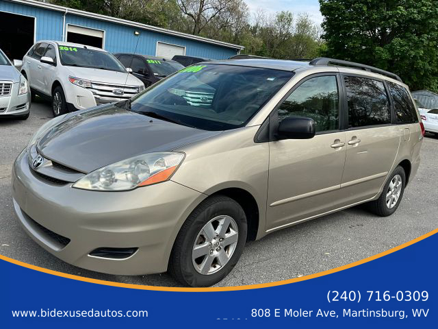 2006 Toyota Sienna - Image 1