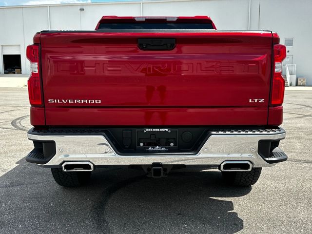 2023 Chevrolet Silverado 1500 Crew Cab - Image 18