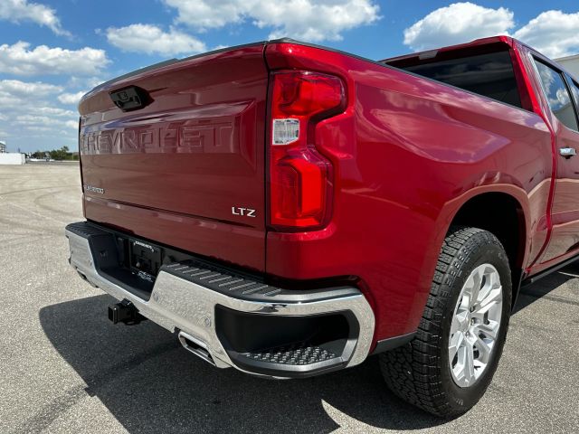 2023 Chevrolet Silverado 1500 Crew Cab - Image 20
