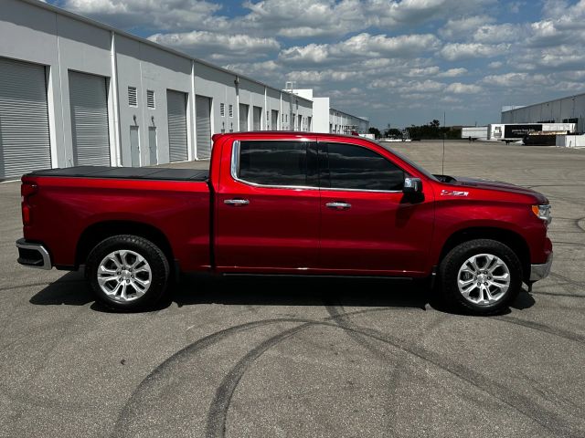 2023 Chevrolet Silverado 1500 Crew Cab - Image 4