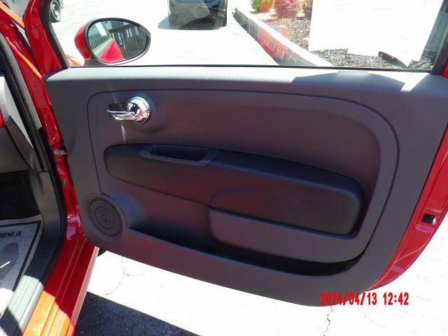 2013 Fiat 500 - Image 11