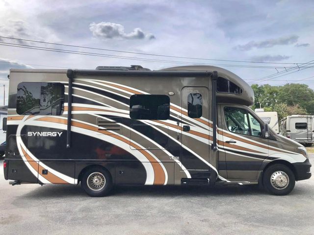 2016 Thor Synergy - Image 19