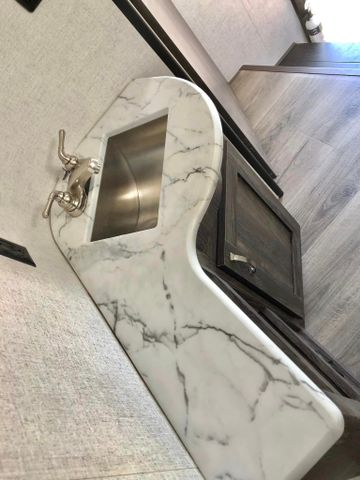 2019 Highland Ridge Mesa Ridge Lite - Image 4