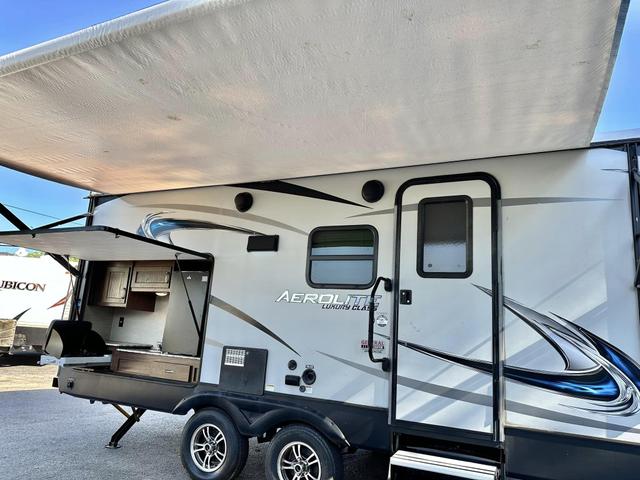 USED KEYSTONE AEROLITE LUXURY SERIES 2017 for sale in Lakeland, FL ...