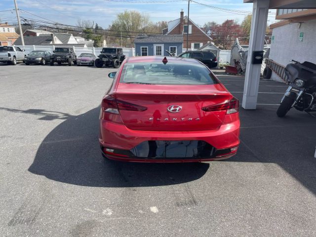 2019 Hyundai Elantra Sel Sedan 4d - Image 6