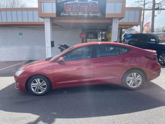 2019 Hyundai Elantra Sel Sedan 4d - Image 4