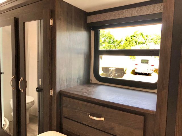 2019 Highland Ridge Mesa Ridge Lite - Image 13