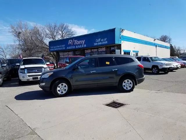 2011 Chevrolet Traverse - Image 1