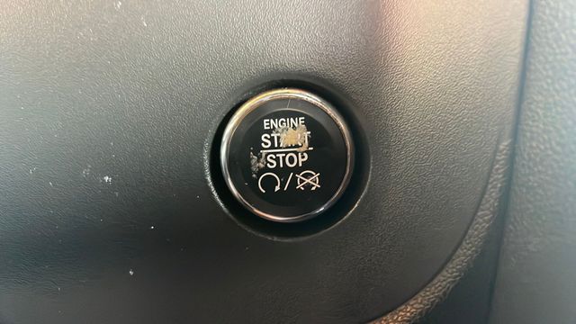 2014 Dodge Challenger - Image 24