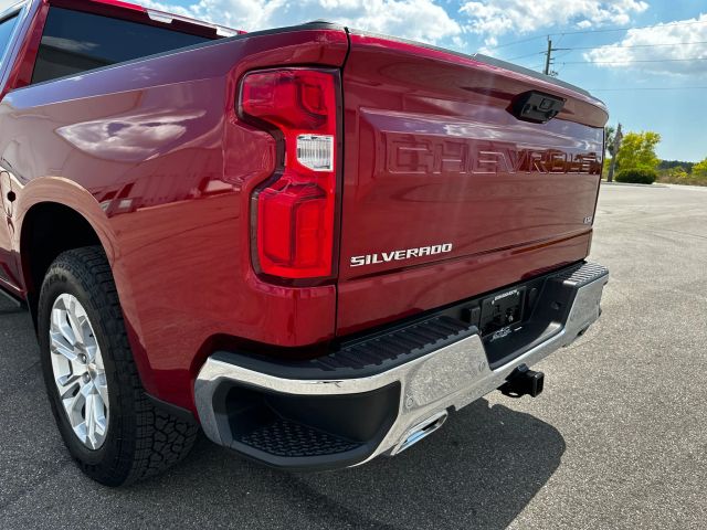 2023 Chevrolet Silverado 1500 Crew Cab - Image 22