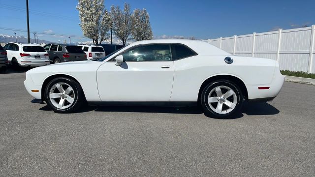 2014 Dodge Challenger - Image 9