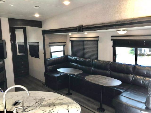2019 Highland Ridge Mesa Ridge Lite - Image 7