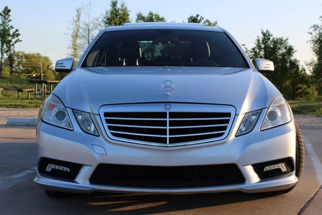2011 Mercedes-benz E-class - Image 4
