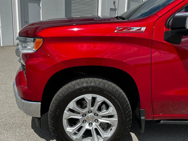 2023 Chevrolet Silverado 1500 Crew Cab - Image 33