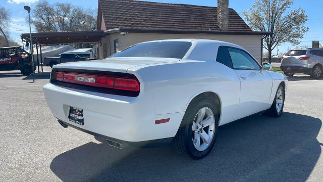 2014 Dodge Challenger - Image 6