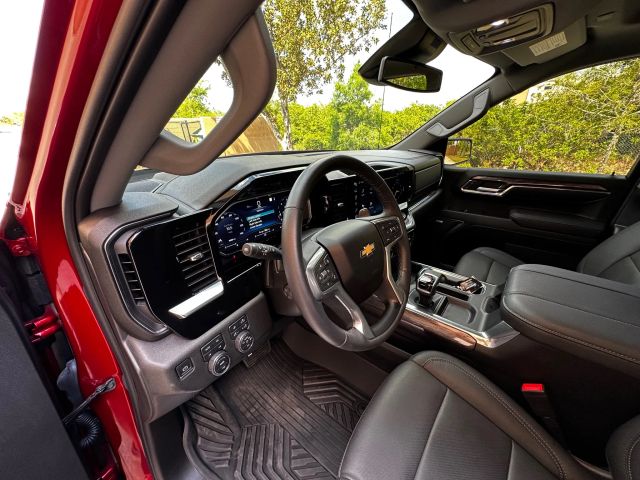 2023 Chevrolet Silverado 1500 Crew Cab - Image 46