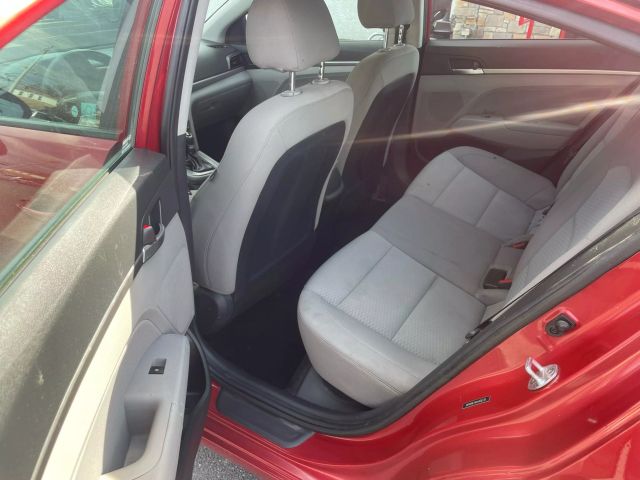 2019 Hyundai Elantra Sel Sedan 4d - Image 11