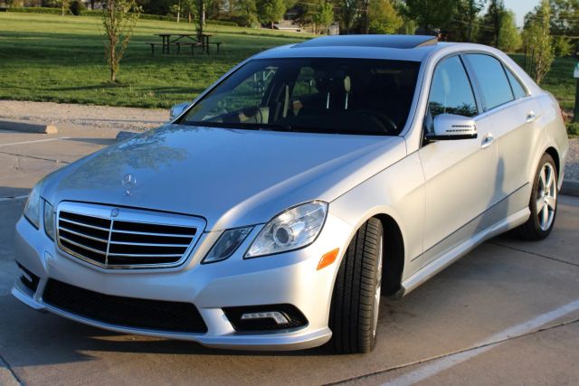 2011 Mercedes-benz E-class - Image 1