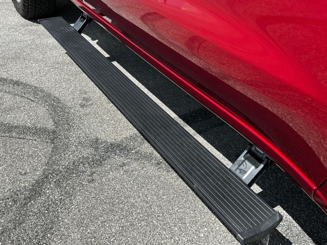 2023 Chevrolet Silverado 1500 Crew Cab - Image 14