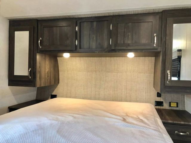 2019 Highland Ridge Mesa Ridge Lite - Image 15
