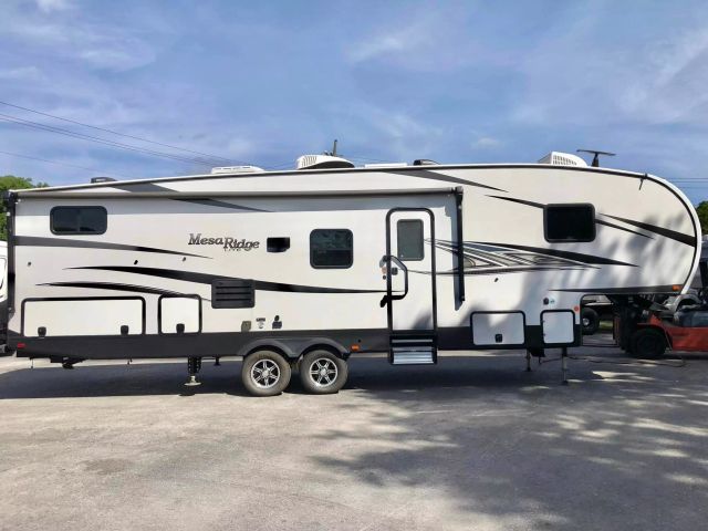 2019 Highland Ridge Mesa Ridge Lite - Image 2