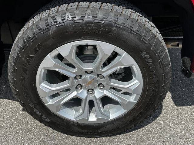 2023 Chevrolet Silverado 1500 Crew Cab - Image 35