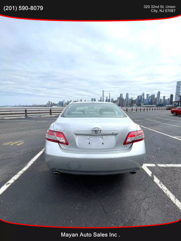2010 Toyota Camry Le Sedan 4d - Image 8