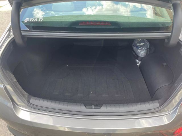 2018 Hyundai Sonata Hybrid Se Sedan 4d - Image 9