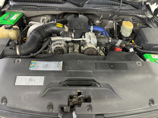 2002 Chevrolet Silverado 3500 Crew Cab - Image 92